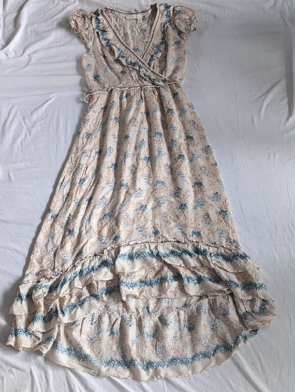 Chelsea & Violet Cap Sleeve Cream Maxi Dress with Blue Floral Print